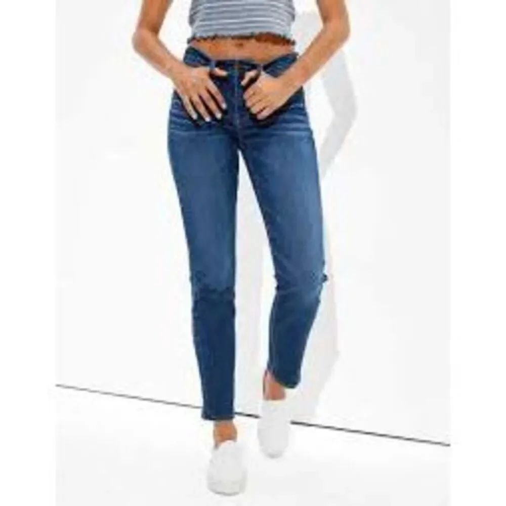 American Eagle distressed12 holey stretchy skinny jeans